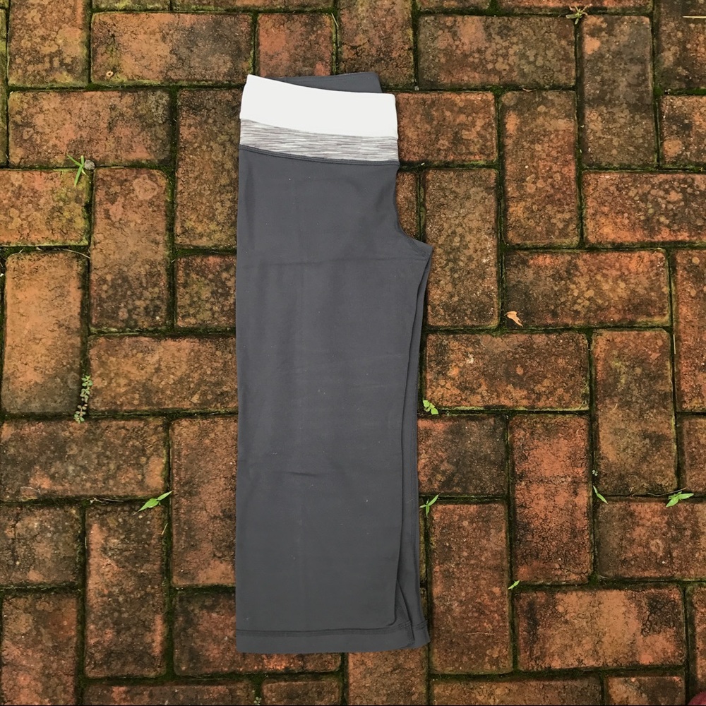 Lululemon Reversible Cropped Legging